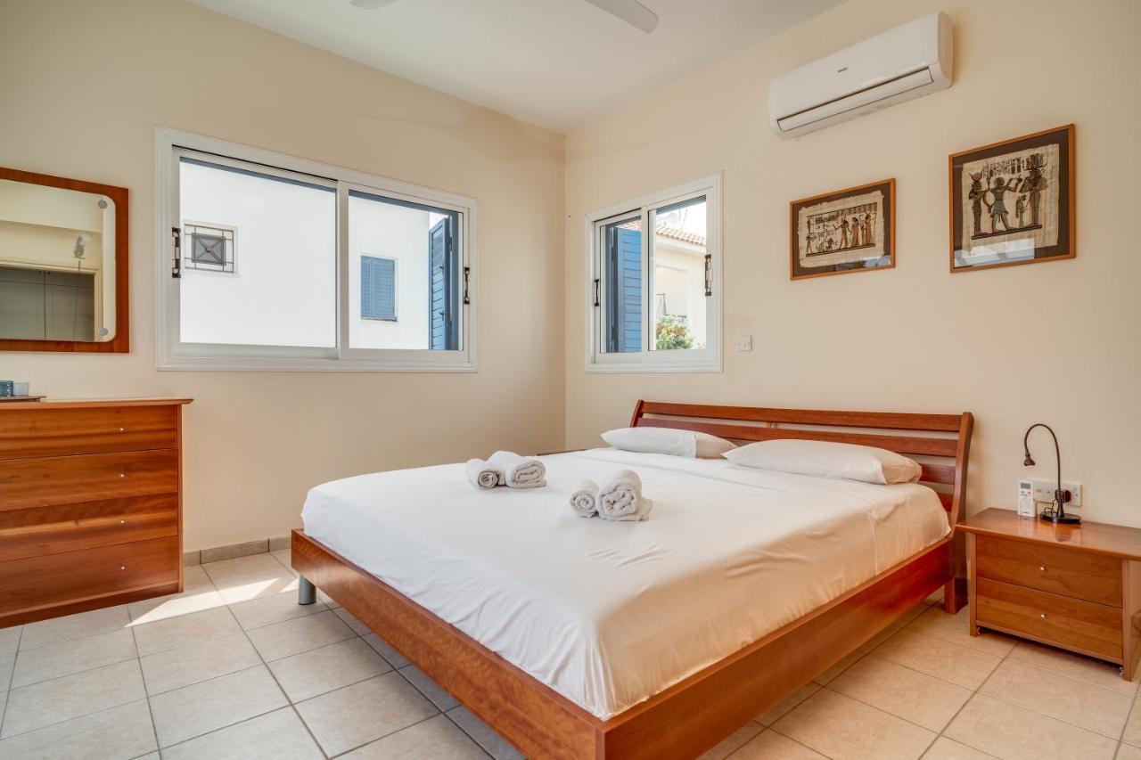 Amphitrite Villa Paralimni Exterior photo